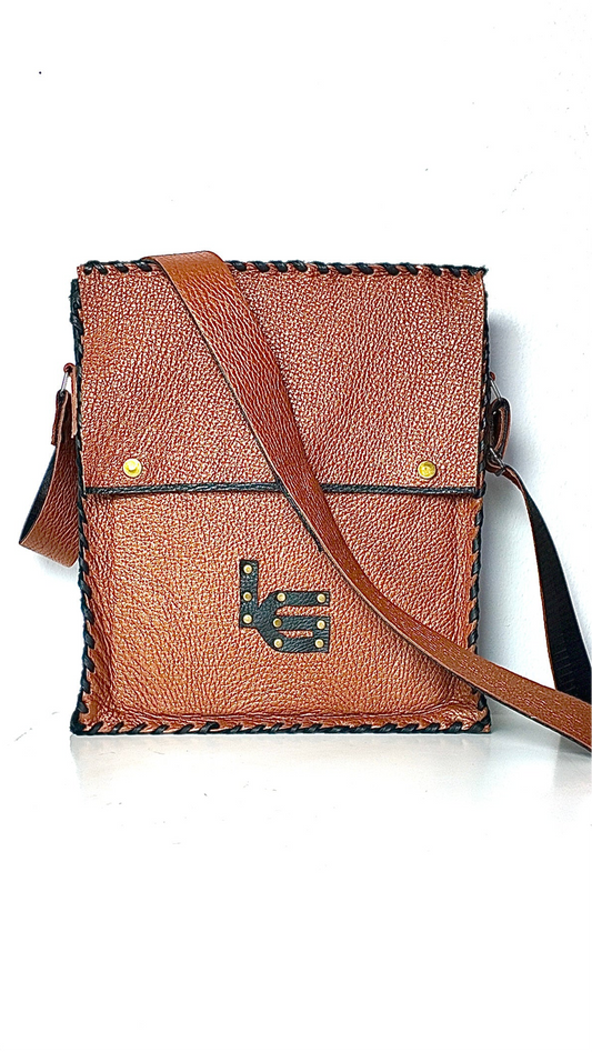 LEDERTASCHE aus echtem Hirschleder, braun