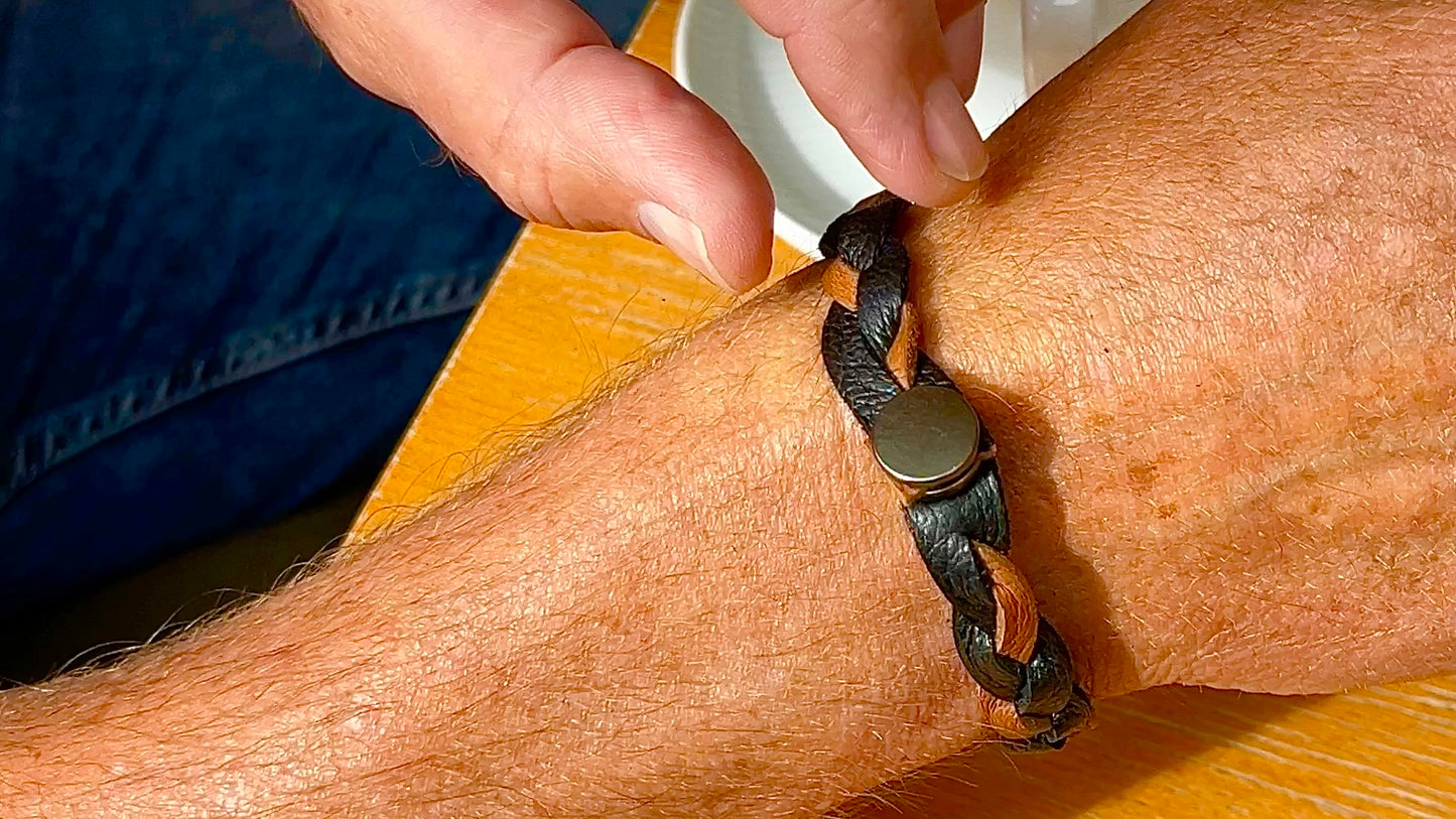 LEDERARMBAND geflochten aus Hirschleder, braun