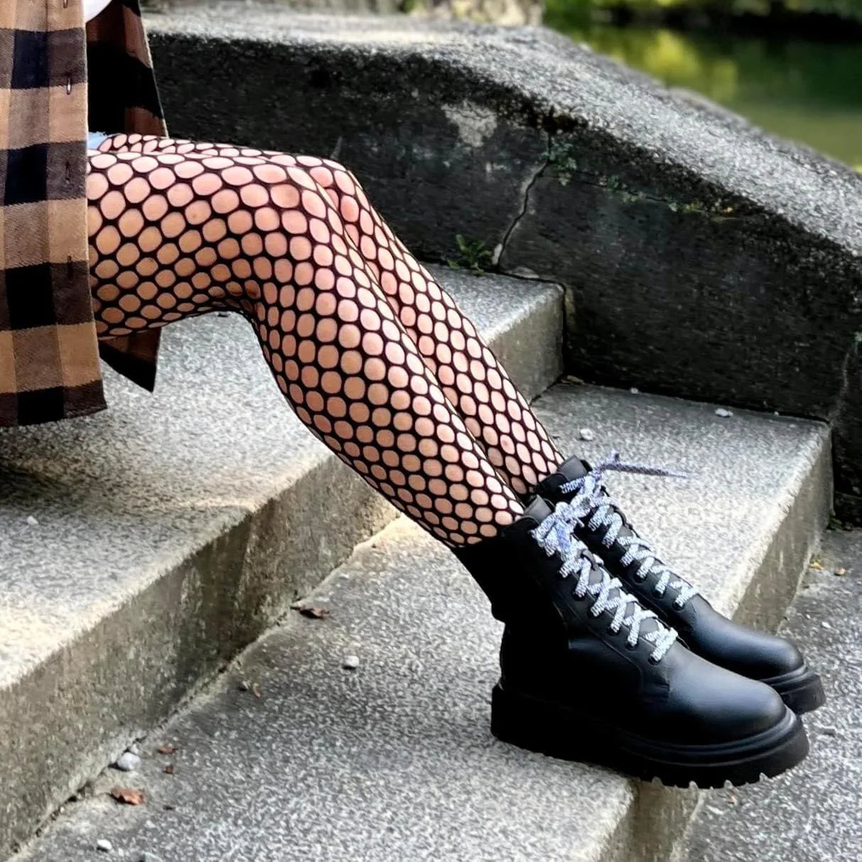 FRIZZI Damen Stiefel – Weite H, Echtleder/Warmfutter, Schwarz